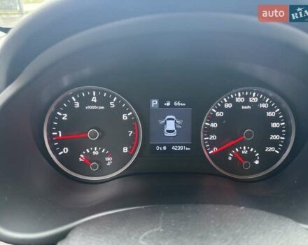 Белый Киа Рио, объемом двигателя 1.37 л и пробегом 40 тыс. км за 13990 $, фото 14 на Automoto.ua