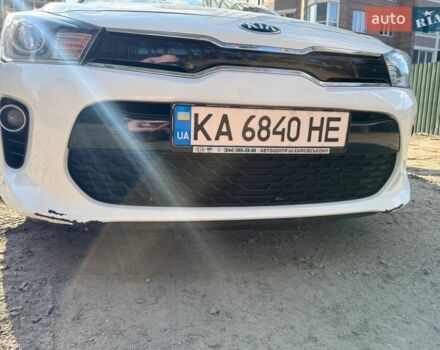 Белый Киа Рио, объемом двигателя 1.4 л и пробегом 138 тыс. км за 12000 $, фото 8 на Automoto.ua