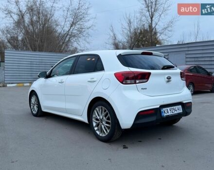 Білий Кіа Ріо, об'ємом двигуна 1.4 л та пробігом 89 тис. км за 13400 $, фото 7 на Automoto.ua