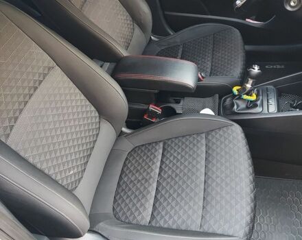 Білий Кіа Ріо, об'ємом двигуна 1.2 л та пробігом 136 тис. км за 9999 $, фото 15 на Automoto.ua