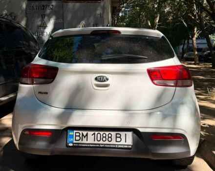 Белый Киа Рио, объемом двигателя 1.37 л и пробегом 93 тыс. км за 10800 $, фото 3 на Automoto.ua