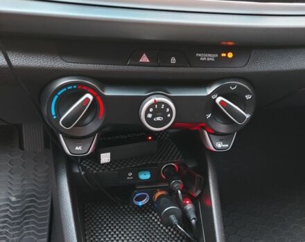 Белый Киа Рио, объемом двигателя 1.2 л и пробегом 136 тыс. км за 10999 $, фото 9 на Automoto.ua