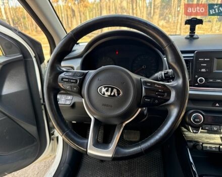 Белый Киа Рио, объемом двигателя 1.4 л и пробегом 138 тыс. км за 12000 $, фото 1 на Automoto.ua
