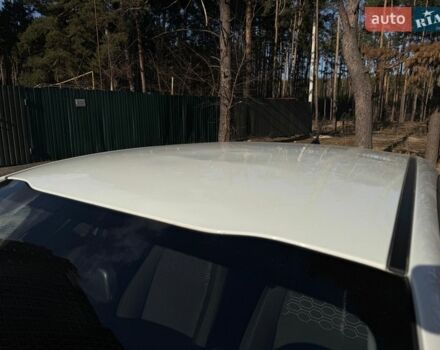 Белый Киа Рио, объемом двигателя 1.4 л и пробегом 138 тыс. км за 12000 $, фото 3 на Automoto.ua