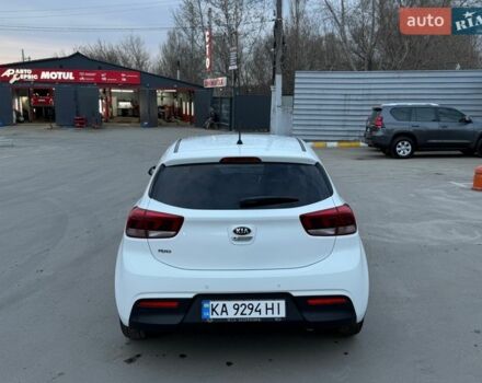Белый Киа Рио, объемом двигателя 1.4 л и пробегом 89 тыс. км за 13500 $, фото 3 на Automoto.ua
