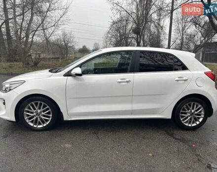 Белый Киа Рио, объемом двигателя 1.37 л и пробегом 40 тыс. км за 13990 $, фото 1 на Automoto.ua
