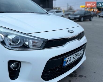 Білий Кіа Ріо, об'ємом двигуна 1.4 л та пробігом 89 тис. км за 13400 $, фото 18 на Automoto.ua