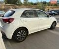 Белый Киа Рио, объемом двигателя 1.37 л и пробегом 150 тыс. км за 11000 $, фото 8 на Automoto.ua