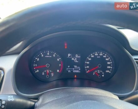 Белый Киа Рио, объемом двигателя 1.4 л и пробегом 193 тыс. км за 8000 $, фото 7 на Automoto.ua