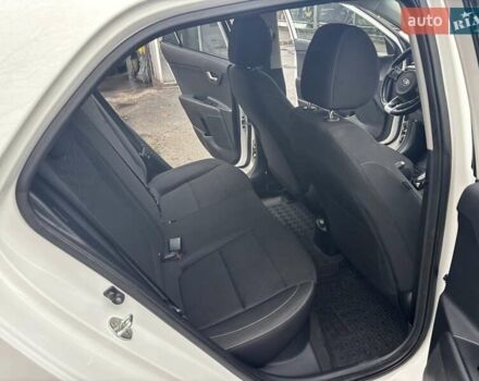 Белый Киа Рио, объемом двигателя 1.37 л и пробегом 40 тыс. км за 13990 $, фото 9 на Automoto.ua