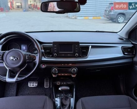Білий Кіа Ріо, об'ємом двигуна 1.4 л та пробігом 89 тис. км за 13400 $, фото 23 на Automoto.ua