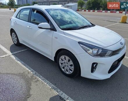 Білий Кіа Ріо, об'ємом двигуна 1.25 л та пробігом 7 тис. км за 10950 $, фото 7 на Automoto.ua