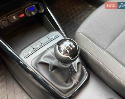 Белый Киа Рио, объемом двигателя 1.2 л и пробегом 37 тыс. км за 11900 $, фото 25 на Automoto.ua