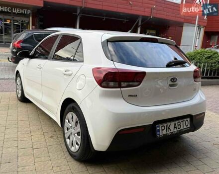Белый Киа Рио, объемом двигателя 1.2 л и пробегом 41 тыс. км за 11400 $, фото 7 на Automoto.ua