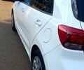 Білий Кіа Ріо, об'ємом двигуна 1.2 л та пробігом 64 тис. км за 13250 $, фото 1 на Automoto.ua