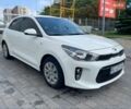 Белый Киа Рио, объемом двигателя 1.25 л и пробегом 46 тыс. км за 10000 $, фото 2 на Automoto.ua