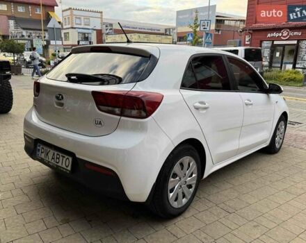 Белый Киа Рио, объемом двигателя 1.2 л и пробегом 37 тыс. км за 11900 $, фото 5 на Automoto.ua