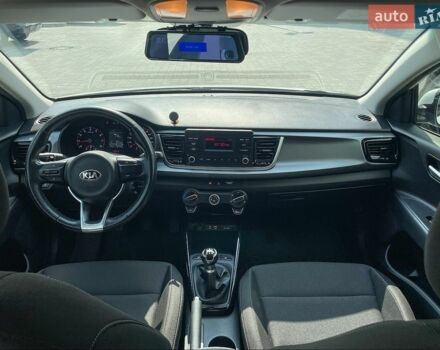 Белый Киа Рио, объемом двигателя 1.25 л и пробегом 46 тыс. км за 10000 $, фото 44 на Automoto.ua