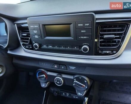 Білий Кіа Ріо, об'ємом двигуна 1.25 л та пробігом 7 тис. км за 10950 $, фото 9 на Automoto.ua