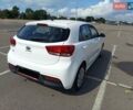 Білий Кіа Ріо, об'ємом двигуна 1.25 л та пробігом 7 тис. км за 10950 $, фото 2 на Automoto.ua