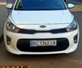 Білий Кіа Ріо, об'ємом двигуна 1.2 л та пробігом 64 тис. км за 13250 $, фото 1 на Automoto.ua