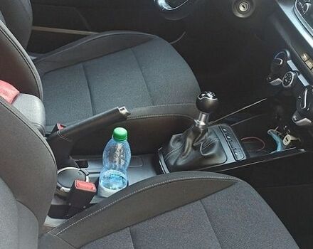 Белый Киа Рио, объемом двигателя 1.25 л и пробегом 67 тыс. км за 12750 $, фото 2 на Automoto.ua