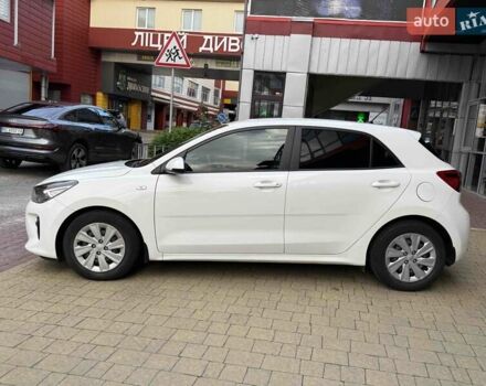 Белый Киа Рио, объемом двигателя 1.2 л и пробегом 41 тыс. км за 11400 $, фото 8 на Automoto.ua