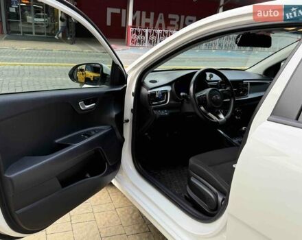 Белый Киа Рио, объемом двигателя 1.2 л и пробегом 37 тыс. км за 11900 $, фото 9 на Automoto.ua