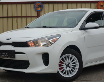 Білий Кіа Ріо, об'ємом двигуна 1.6 л та пробігом 29 тис. км за 12499 $, фото 4 на Automoto.ua