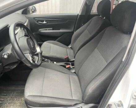 Білий Кіа Ріо, об'ємом двигуна 1.6 л та пробігом 49 тис. км за 14000 $, фото 2 на Automoto.ua