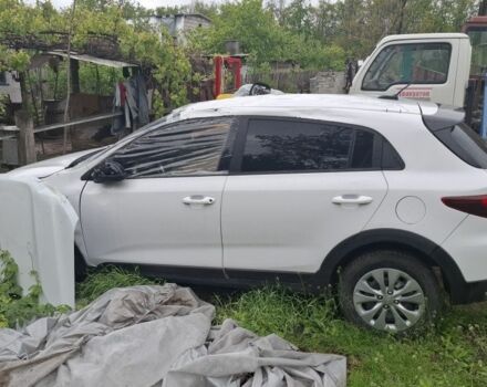 Білий Кіа Ріо, об'ємом двигуна 1.6 л та пробігом 19 тис. км за 8000 $, фото 1 на Automoto.ua