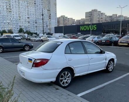 Білий Кіа Ріо, об'ємом двигуна 1.5 л та пробігом 200 тис. км за 1500 $, фото 1 на Automoto.ua
