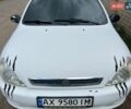 Білий Кіа Ріо, об'ємом двигуна 1.4 л та пробігом 300 тис. км за 1700 $, фото 1 на Automoto.ua