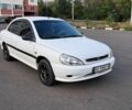 Белый Киа Рио, объемом двигателя 0 л и пробегом 230 тыс. км за 2000 $, фото 1 на Automoto.ua