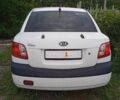 Белый Киа Рио, объемом двигателя 0 л и пробегом 200 тыс. км за 500 $, фото 4 на Automoto.ua