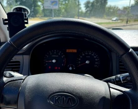 Белый Киа Рио, объемом двигателя 1.4 л и пробегом 223 тыс. км за 5200 $, фото 9 на Automoto.ua
