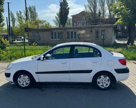 Белый Киа Рио, объемом двигателя 1.4 л и пробегом 91 тыс. км за 5633 $, фото 2 на Automoto.ua