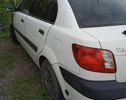 Белый Киа Рио, объемом двигателя 0 л и пробегом 200 тыс. км за 500 $, фото 5 на Automoto.ua