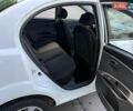 Белый Киа Рио, объемом двигателя 1.4 л и пробегом 315 тыс. км за 3500 $, фото 3 на Automoto.ua