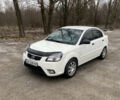 Белый Киа Рио, объемом двигателя 1.4 л и пробегом 170 тыс. км за 5700 $, фото 1 на Automoto.ua