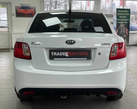 Белый Киа Рио, объемом двигателя 1.5 л и пробегом 170 тыс. км за 4690 $, фото 4 на Automoto.ua