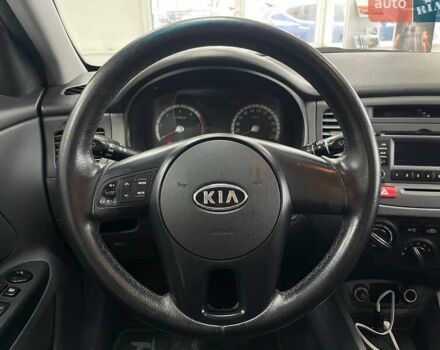 Белый Киа Рио, объемом двигателя 1.49 л и пробегом 170 тыс. км за 4990 $, фото 21 на Automoto.ua