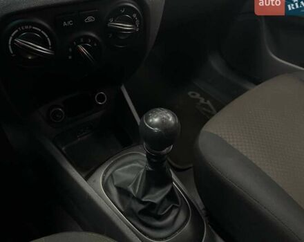 Белый Киа Рио, объемом двигателя 1.49 л и пробегом 170 тыс. км за 4990 $, фото 26 на Automoto.ua