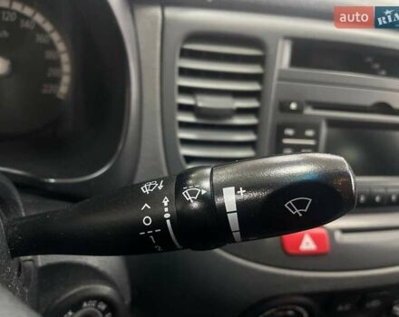 Белый Киа Рио, объемом двигателя 1.49 л и пробегом 170 тыс. км за 4990 $, фото 22 на Automoto.ua