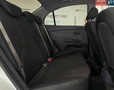 Белый Киа Рио, объемом двигателя 1.49 л и пробегом 170 тыс. км за 4990 $, фото 30 на Automoto.ua