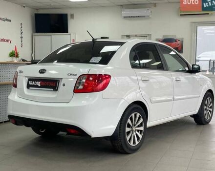 Белый Киа Рио, объемом двигателя 1.49 л и пробегом 170 тыс. км за 4990 $, фото 12 на Automoto.ua