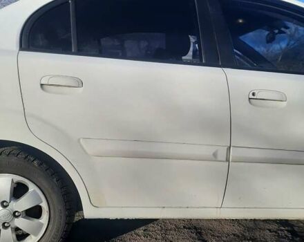 Белый Киа Рио, объемом двигателя 1.4 л и пробегом 91 тыс. км за 6000 $, фото 8 на Automoto.ua