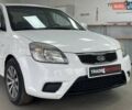Белый Киа Рио, объемом двигателя 1.49 л и пробегом 170 тыс. км за 4990 $, фото 2 на Automoto.ua