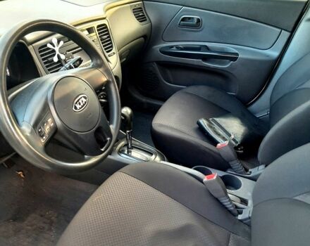 Белый Киа Рио, объемом двигателя 1.4 л и пробегом 91 тыс. км за 6000 $, фото 6 на Automoto.ua