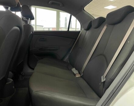 Белый Киа Рио, объемом двигателя 1.5 л и пробегом 170 тыс. км за 4690 $, фото 19 на Automoto.ua